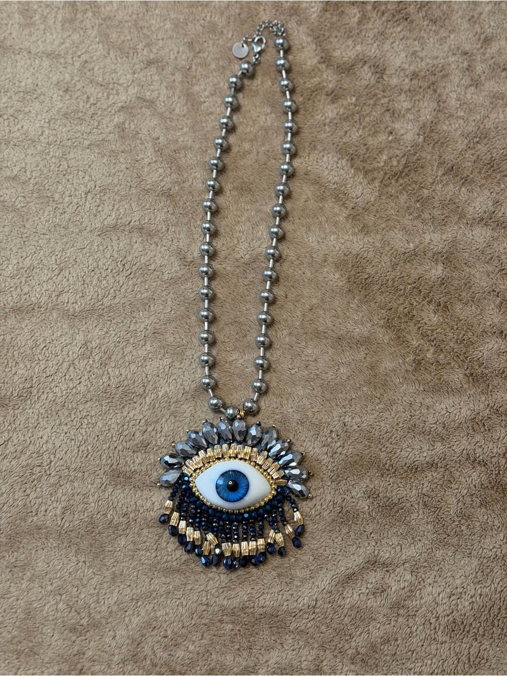 Beaded Blue Eye Pendant Necklace - Women's Fashion Jewelry
